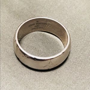 Authentic LOUIS VUITTON RING